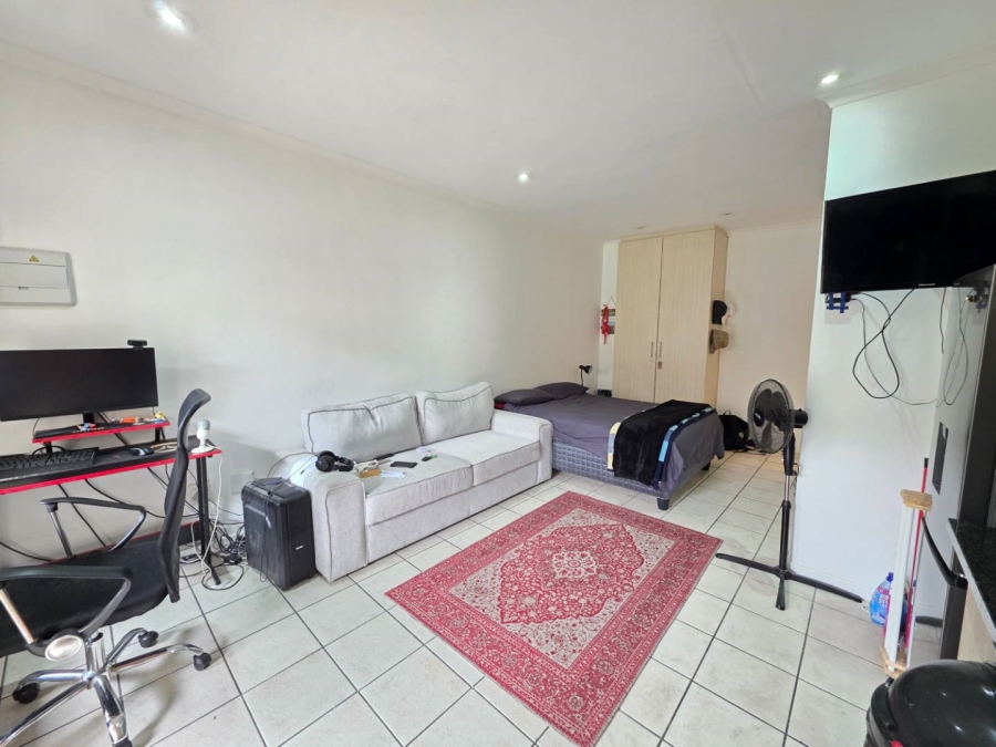 1 Bedroom Property for Sale in La Colline Western Cape